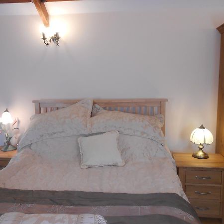 Lletygwilym, Heol Dwr Bed & Breakfast Kidwelly Exterior photo