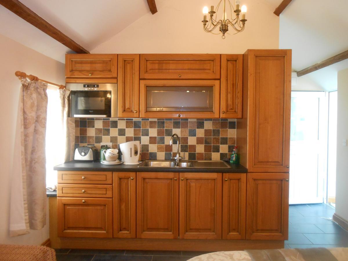 Lletygwilym, Heol Dwr Bed & Breakfast Kidwelly Exterior photo